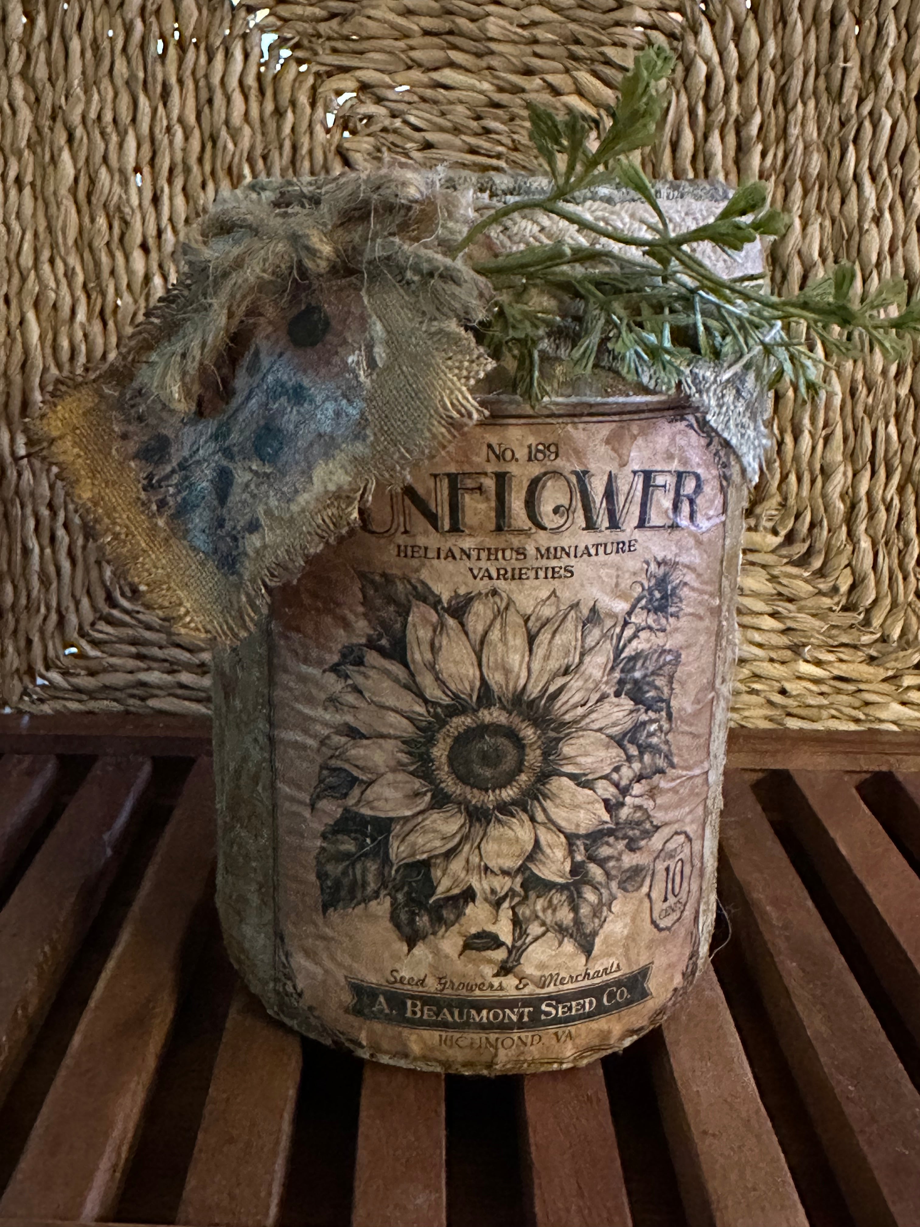 Grungy primitive jar
