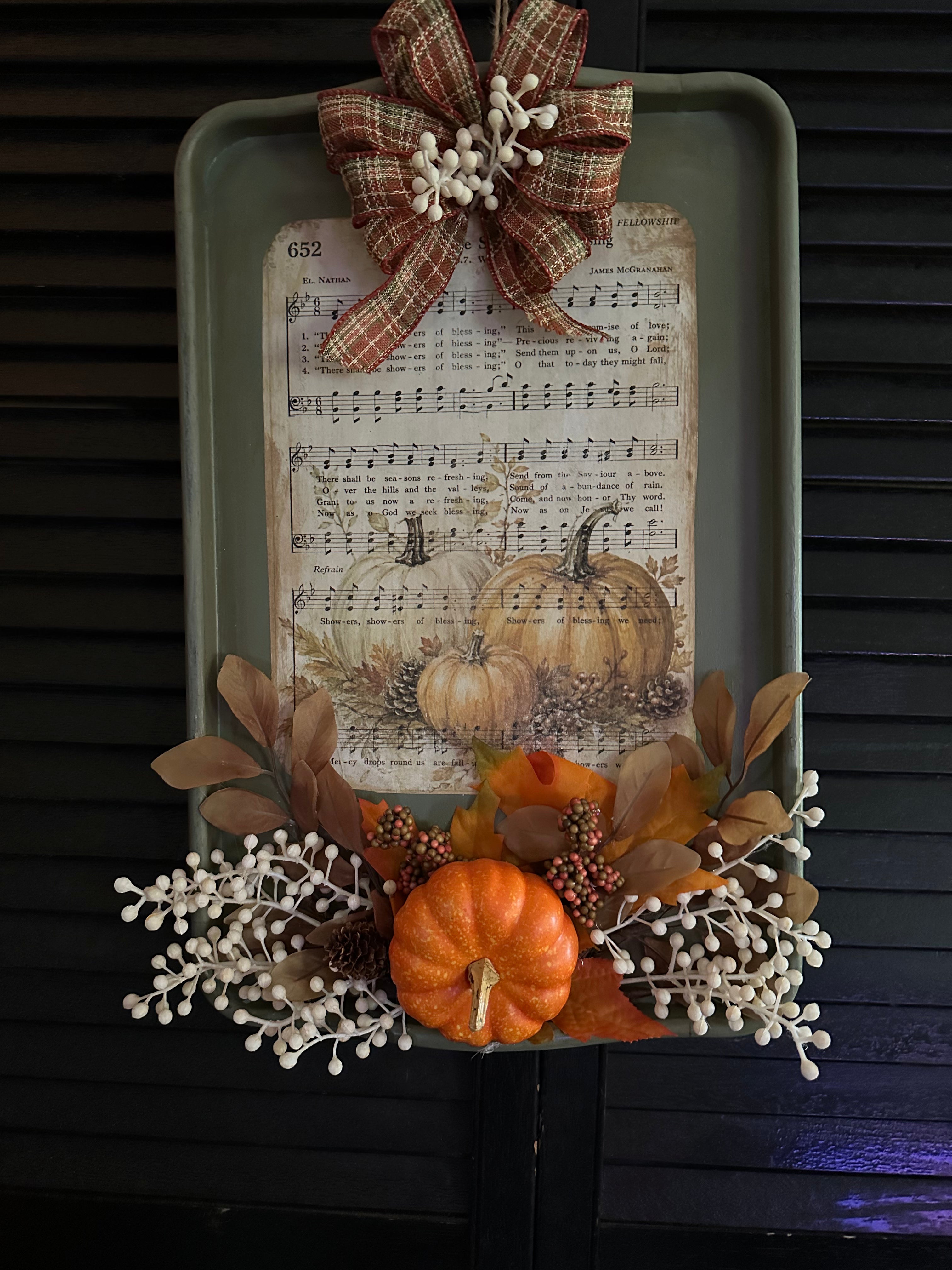 Hymn pumpkin wreath